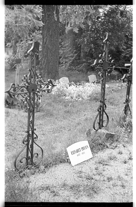 Käsmu kalmistu, hauaplats, Juhanes Prun (1826-1900), Elisabet Pruun (1857-1923)