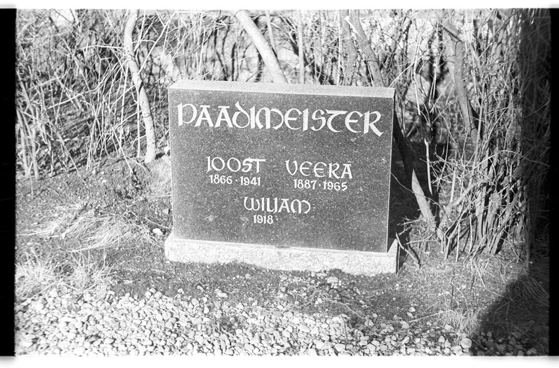 Käsmu kalmistu, hauatähis, Joost Paadimeister (1866-1941), Veera Paadimeister (1887-1965), Wiljam (1918)