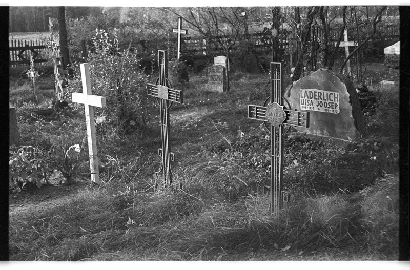 Käsmu kalmistu, metallristid, Gustaw Einloon (1854-1930), Madlena Einloon hauatähised