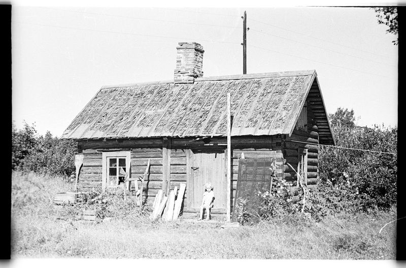 Saun, laps uksel, Vergi, Mustoja talu