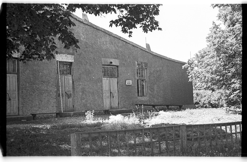 Võhma rahvamaja (Lahemaa) ja piirdeaed