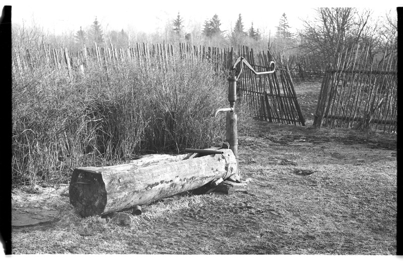 Kaev (pumbakaev) ja värav, Võhma (Lahemaa), Venevere (Venevete?) talu