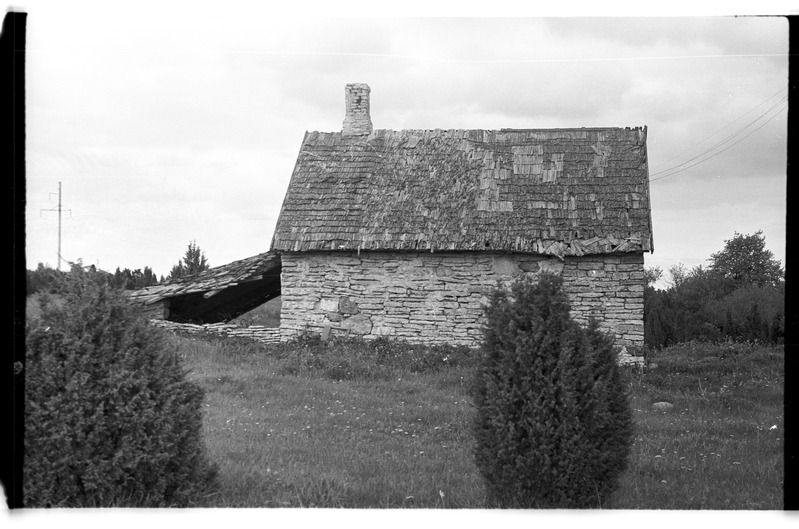 Elamu, Muuksi, Ussimäe talu