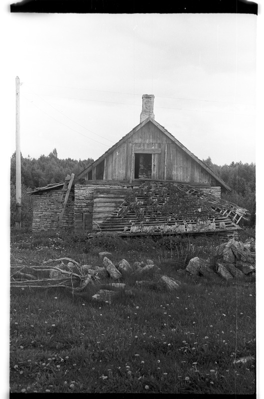 Elamu, Muuksi, Ussimäe talu