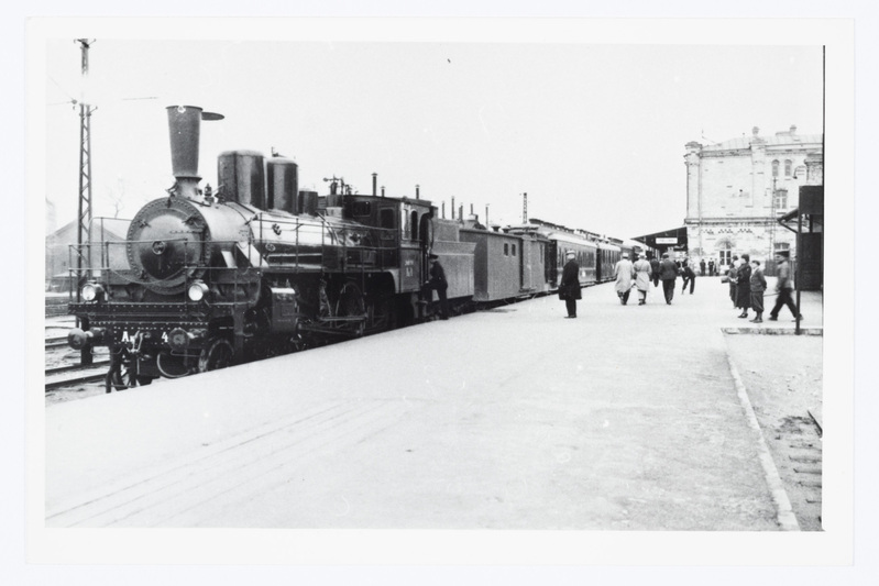 Reisirong "Balti ekspress" auruveduriga Ak 4 Balti jaamas