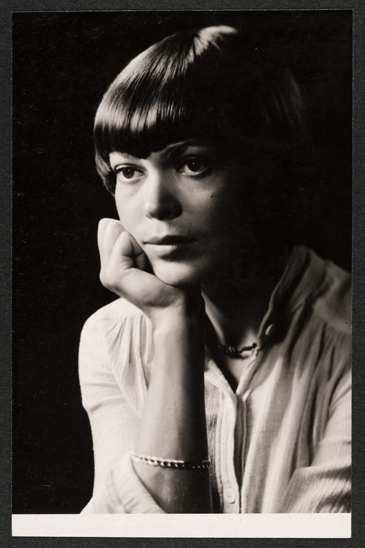 Näitleja Elle Kull, portree