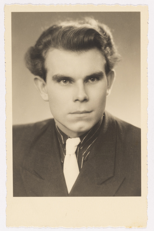 Näitleja ja lavastaja Ants Kivirähk, portree