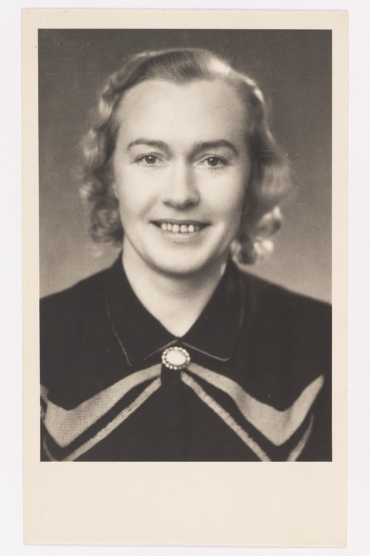 Ooperilaulja Leida Soom, portree