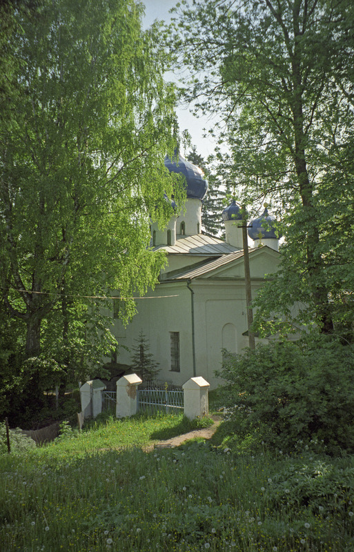 Mõla klooster, endine kirik