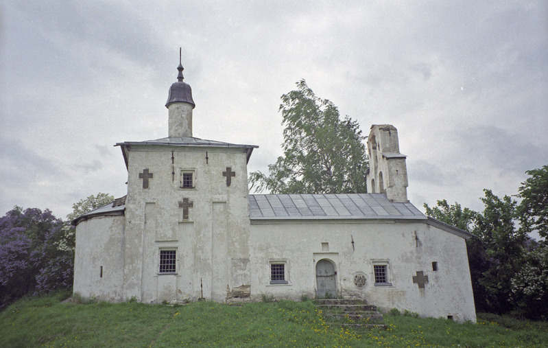 Vana-Irboska, Truvori kirik