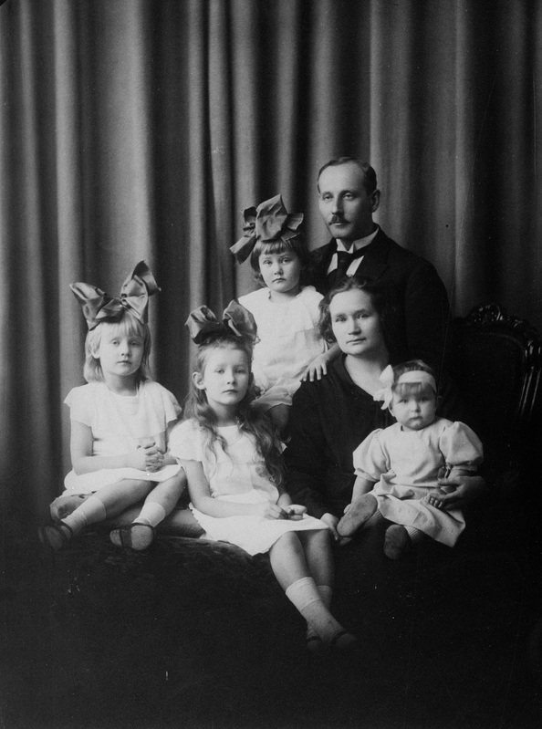 Karl August Einbund (Eenpalu) perekonnaga