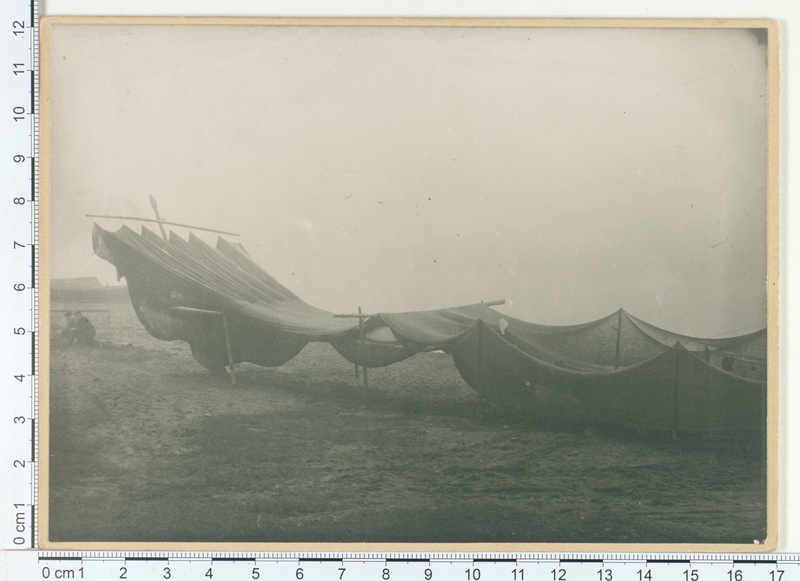 Vaade kuivavatele kalavõrkudele 1909. Shartovo, Setumaa