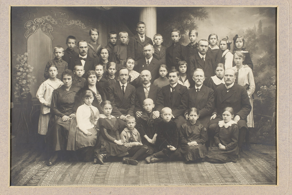 Peterburi Eesti reaalgümnaasium 1918 a sügisel, õpetajad ja õpilased