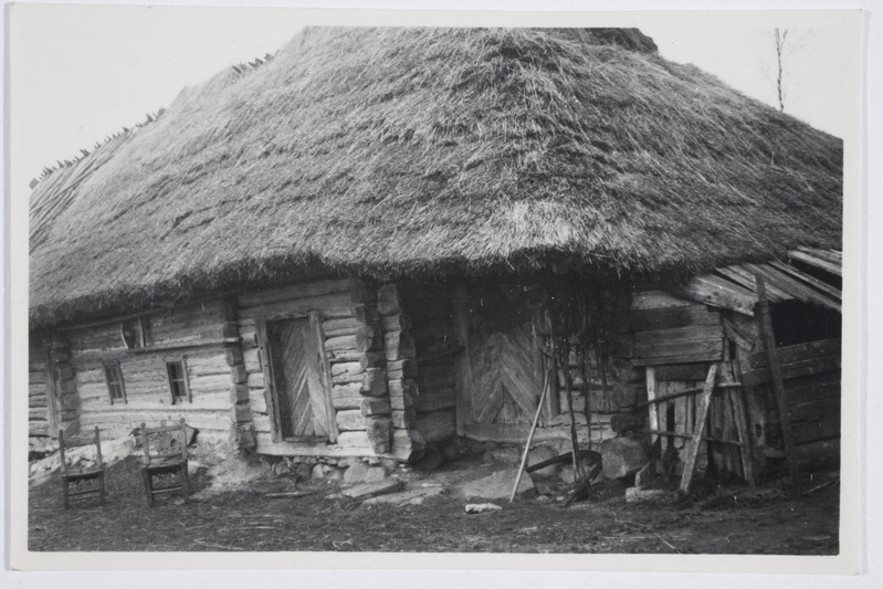 Lahandi talu rehemaja eestvaates. Undva k