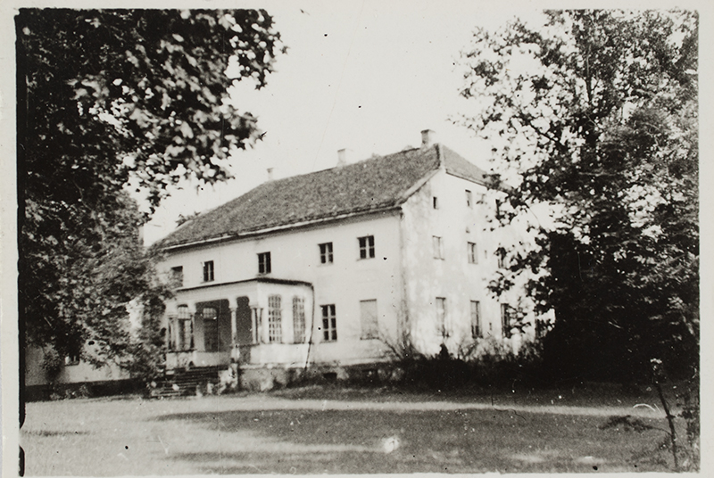 Vara mõisahoone pargipoolne külg, 14. VIII 1941
