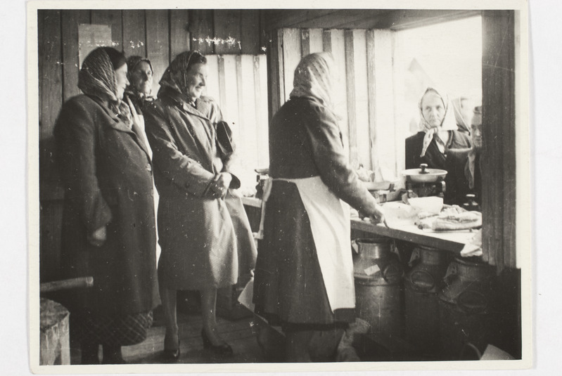 J. V. Stalin kolhoosi müügikiosk Jõgeva turul