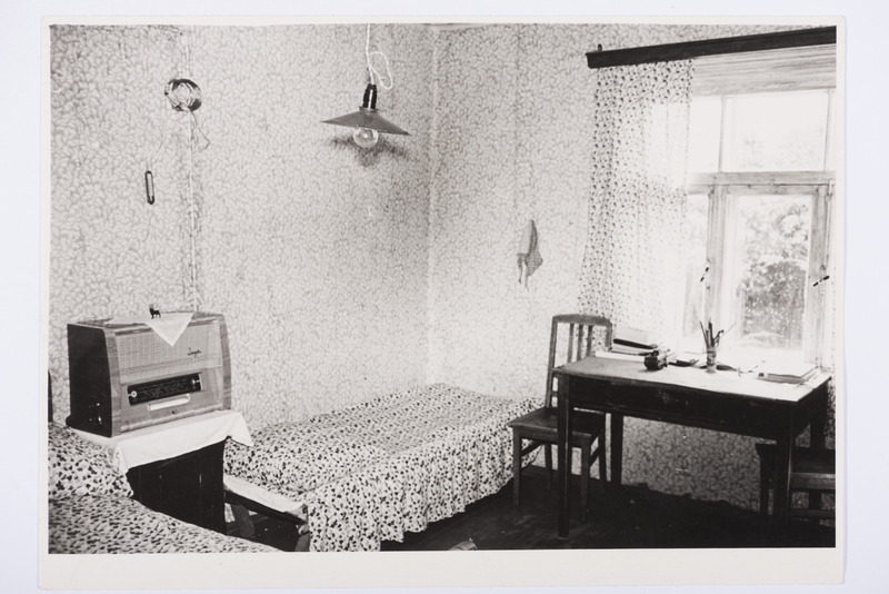 Magamistuba. Jürirahva t, Päide k, Rakvere khk