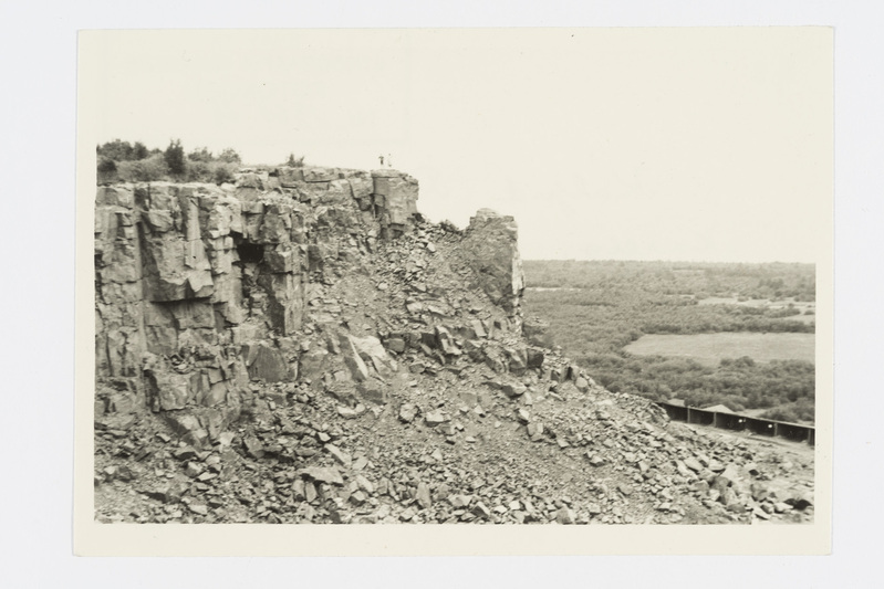 Kaljud Rõbreka graniidimurrus