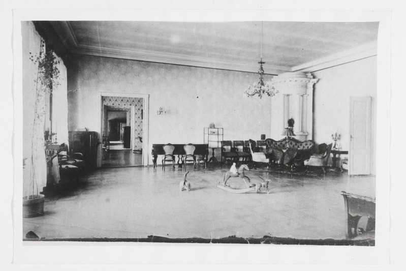 Karinu mõisa saal 1911. a.