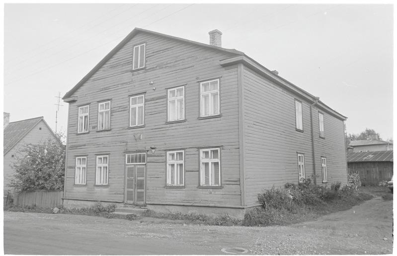 Jõe 3, Tartu. Ehitatud umbes 1923