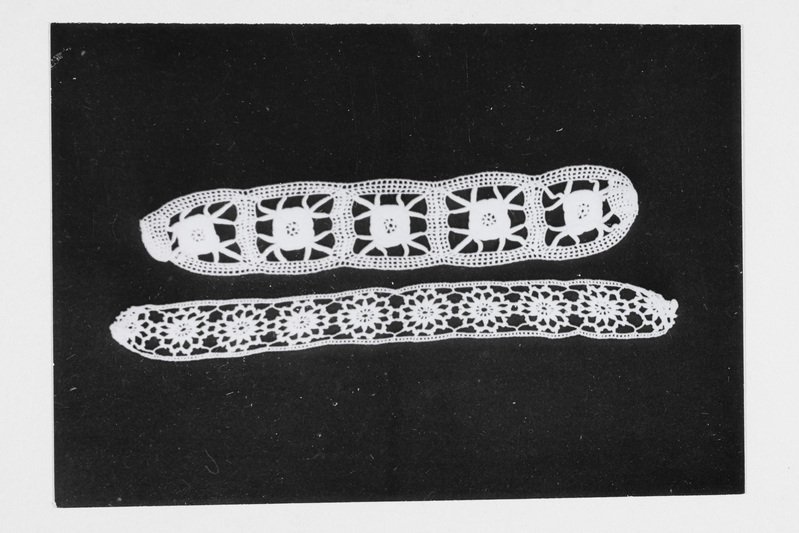 Padjapüüri vahepitsid, heegeldas Hilda Piisalu (1897-1966) 1920. aastate I poolel.