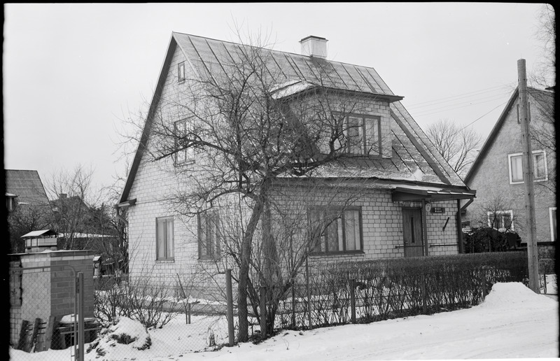 Mooni 5, Tartu. Ehitatud 1958