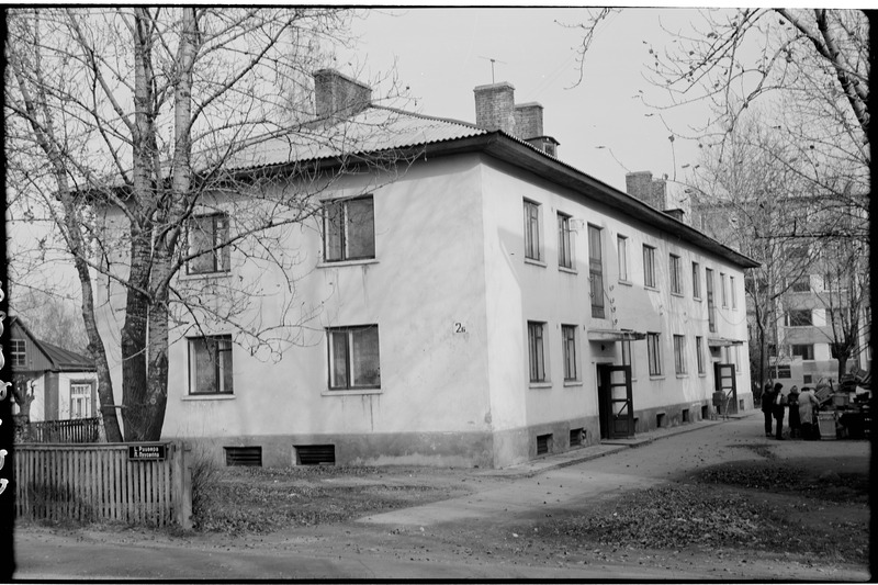 Tartu, L. Puusepa 26.