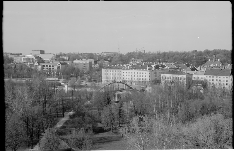 Tartu, vaade kesklinnale TRÜ ühiselamutest.