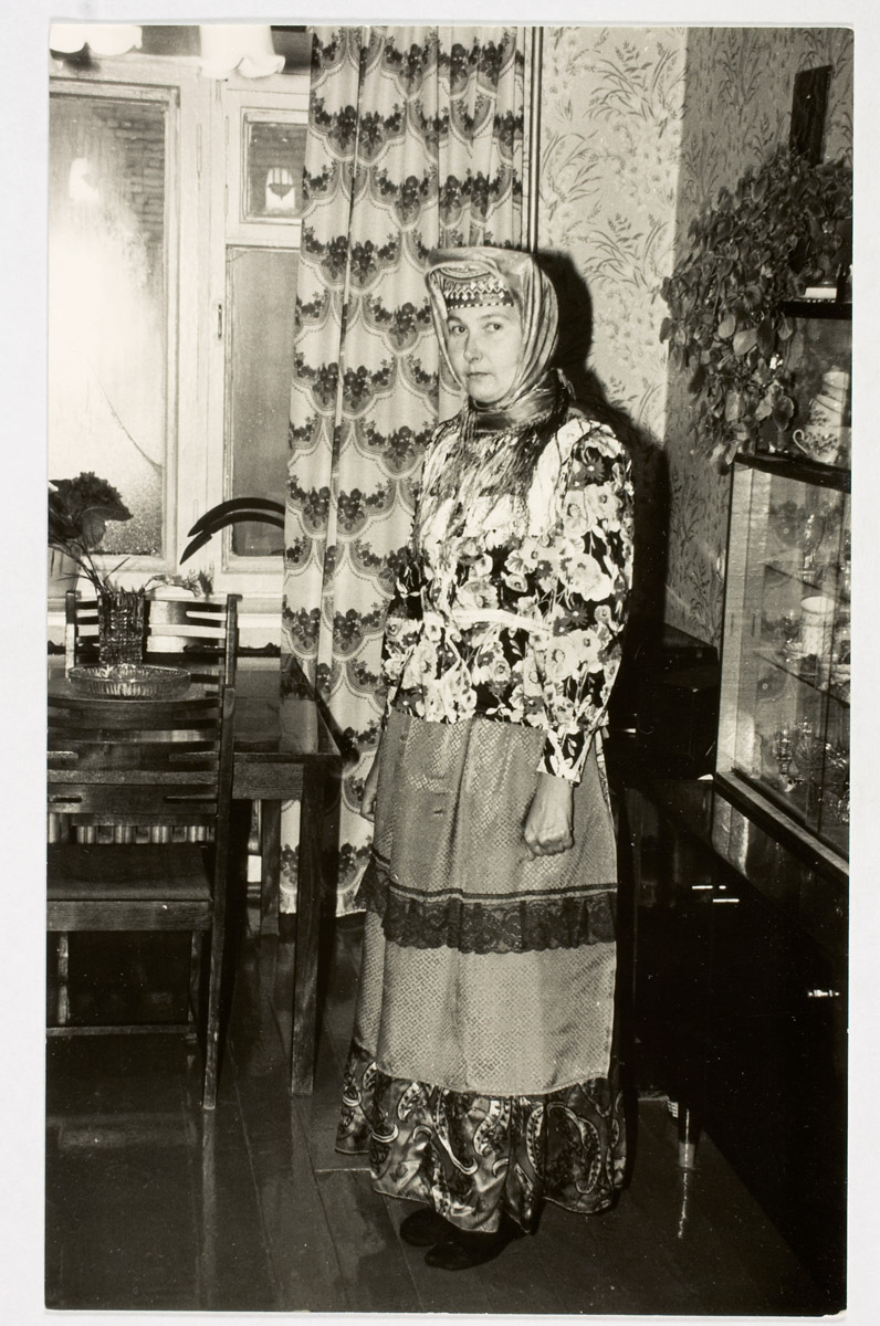 Mare Piho saami rahvariietes.