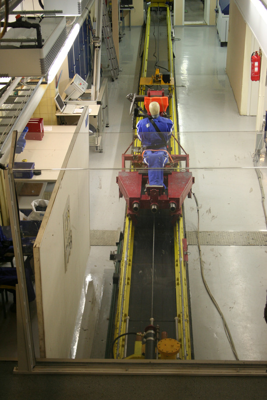 AS Norma Ohutusrihmade katsekeskus, rihmakatsetusmasin.