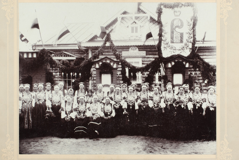 Setu naised ja neiud suurvürst Vladimiri külaskäigul Setumaale
