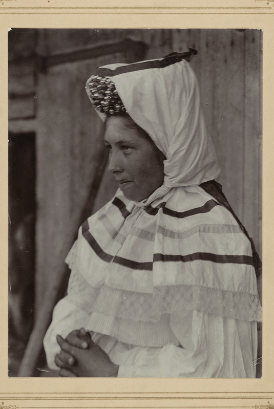Hiiu pruut sepli ja seplilinaga 1894