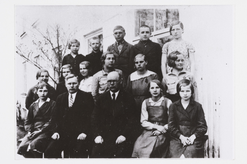 Anija 6-klassilise Algkooli IV klass 1936. a.