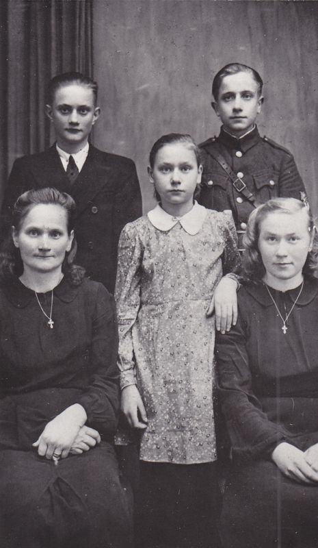 Mihail Velsvebeli perekond 1944