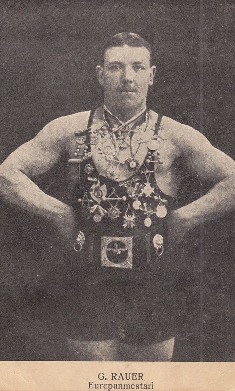 Elukutseline maadleja Gustav Rauer