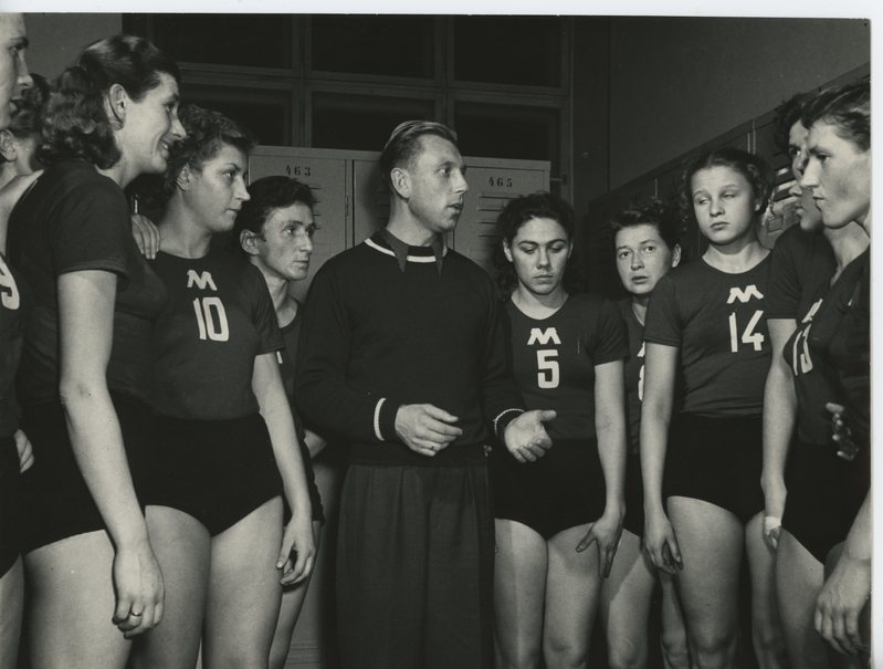 J. Lõssov Moskva naiste korvpallikoondise treenerina