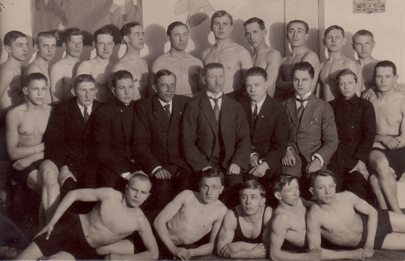 Pärnu koolide raskejõustiklased 1925