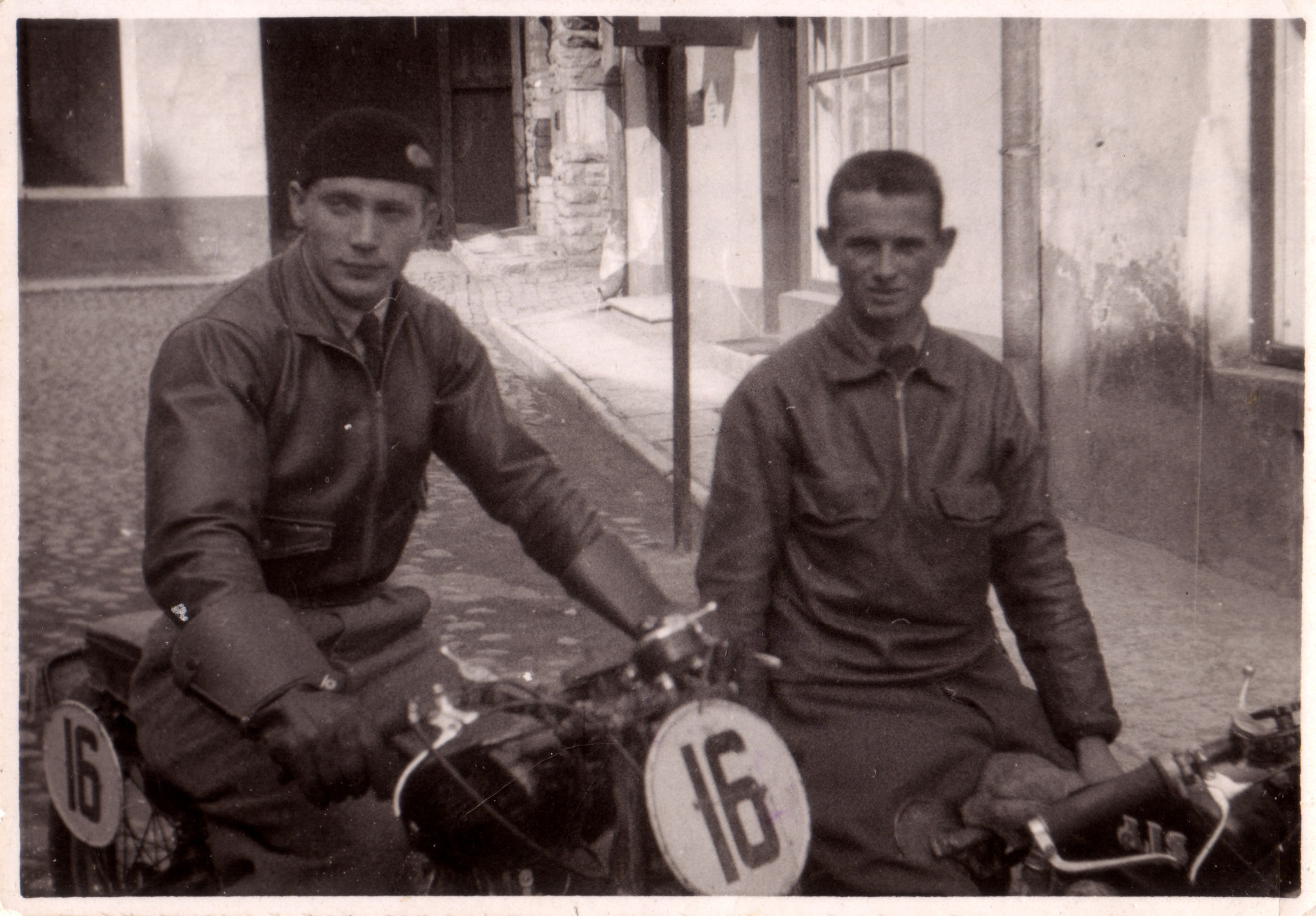 Motosportlased Elmar Rosenfeldt ja Richard Triik