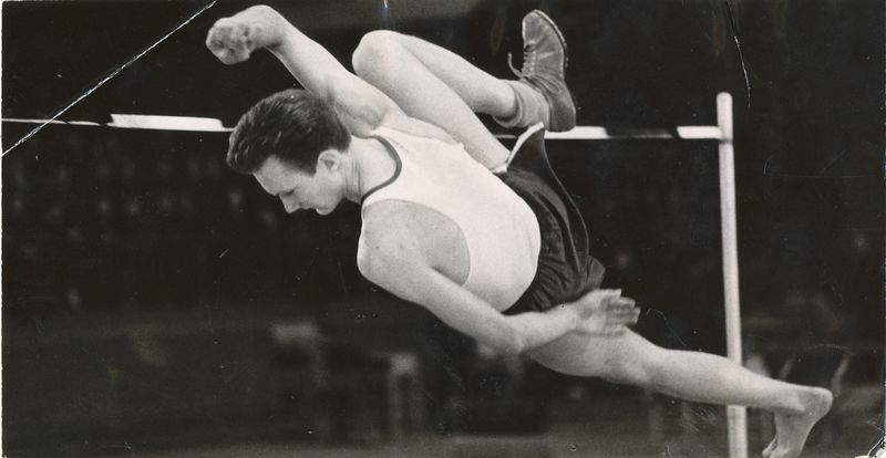 Jüri Tarmak kõrgushüppel