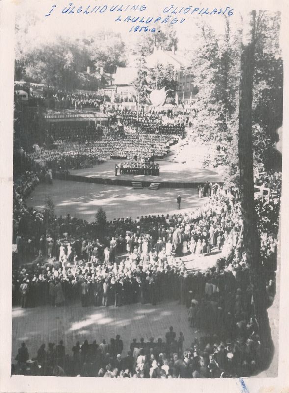 I üleliiduline üliõpilaste üldlaulupidu Tartus Kassitoomel 1956