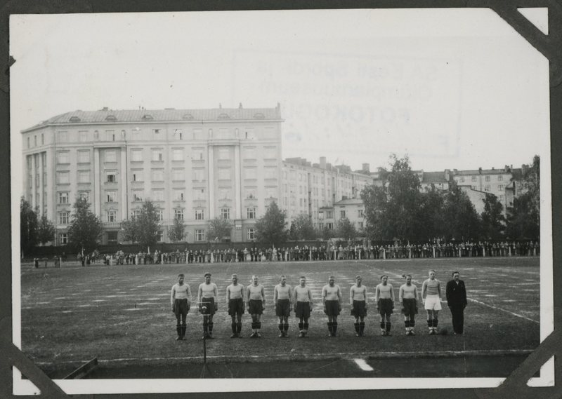 Eesti Töölisspordi Liidu jalgpallimeeskond Tallinn-Tampere jalgpallimatšil (1:3) Tamperes