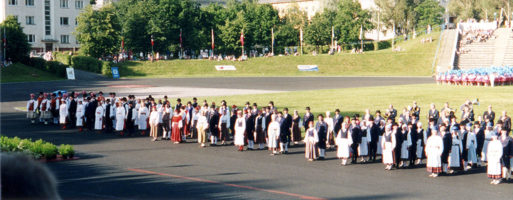 ESS Kalevi 100. aastapäeva võimlemispidu 2001