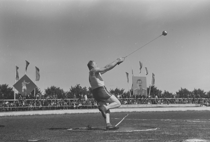 Kergejõustiku linnavõistlus Tallinn-Riia 1947