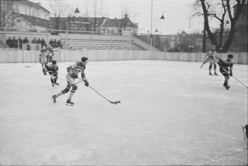 Jäähokimäng Tartu-Viljandi 1948