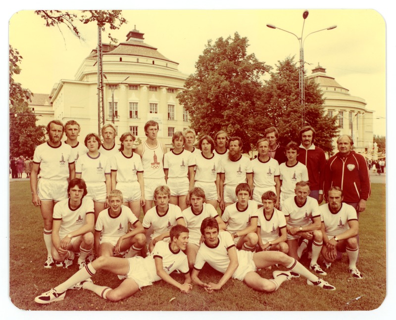 XXII Moskva suveolümpiamängude purjeregatt Tallinnas 1980, Viljandi rajooni tõrvikukandjad