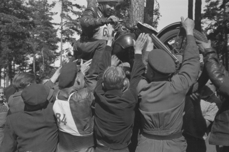 Mootorrataste ringrajasõidu meistrivõistlused 1949