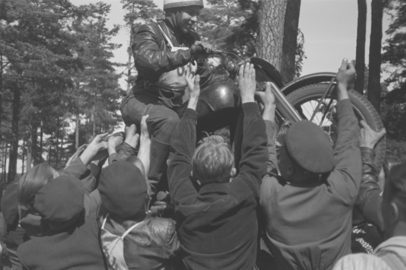 Mootorrataste ringrajasõidu meistrivõistlused 1949