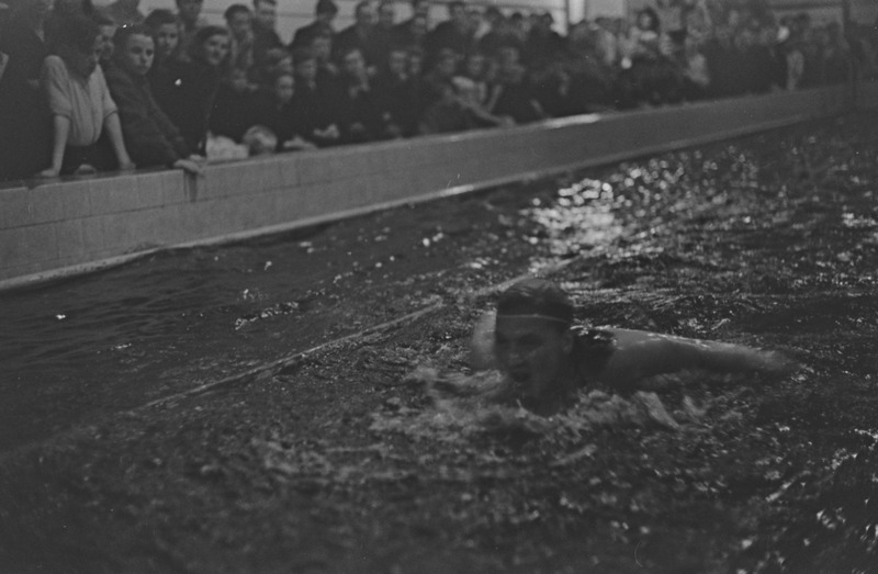 Spordiühingute vaheline ujumisvõistlus "Noorte Hääle" karikale