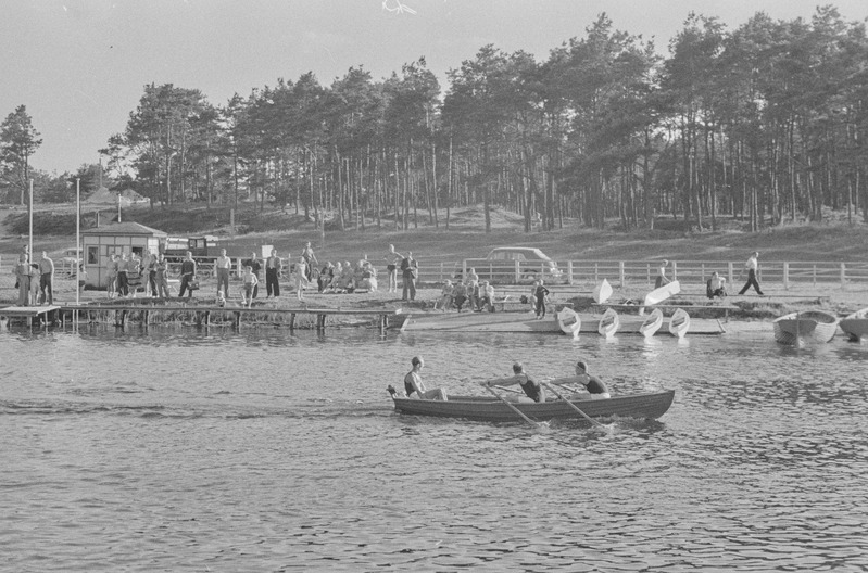 Kahepaatide sõudevõistlus Pirita jõel