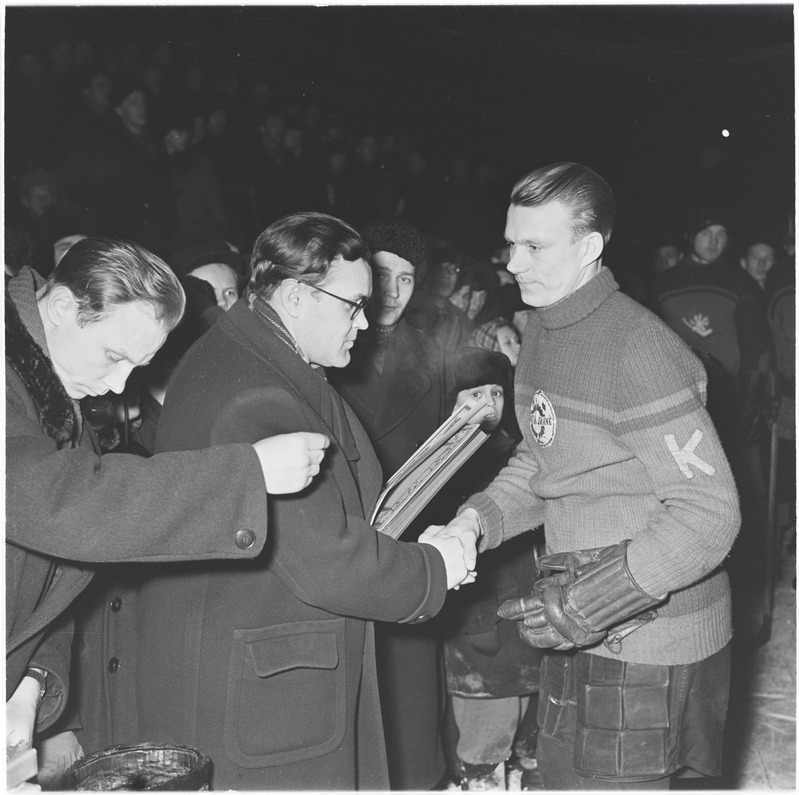 Eesti meistrivõistlused jäähokis 1956